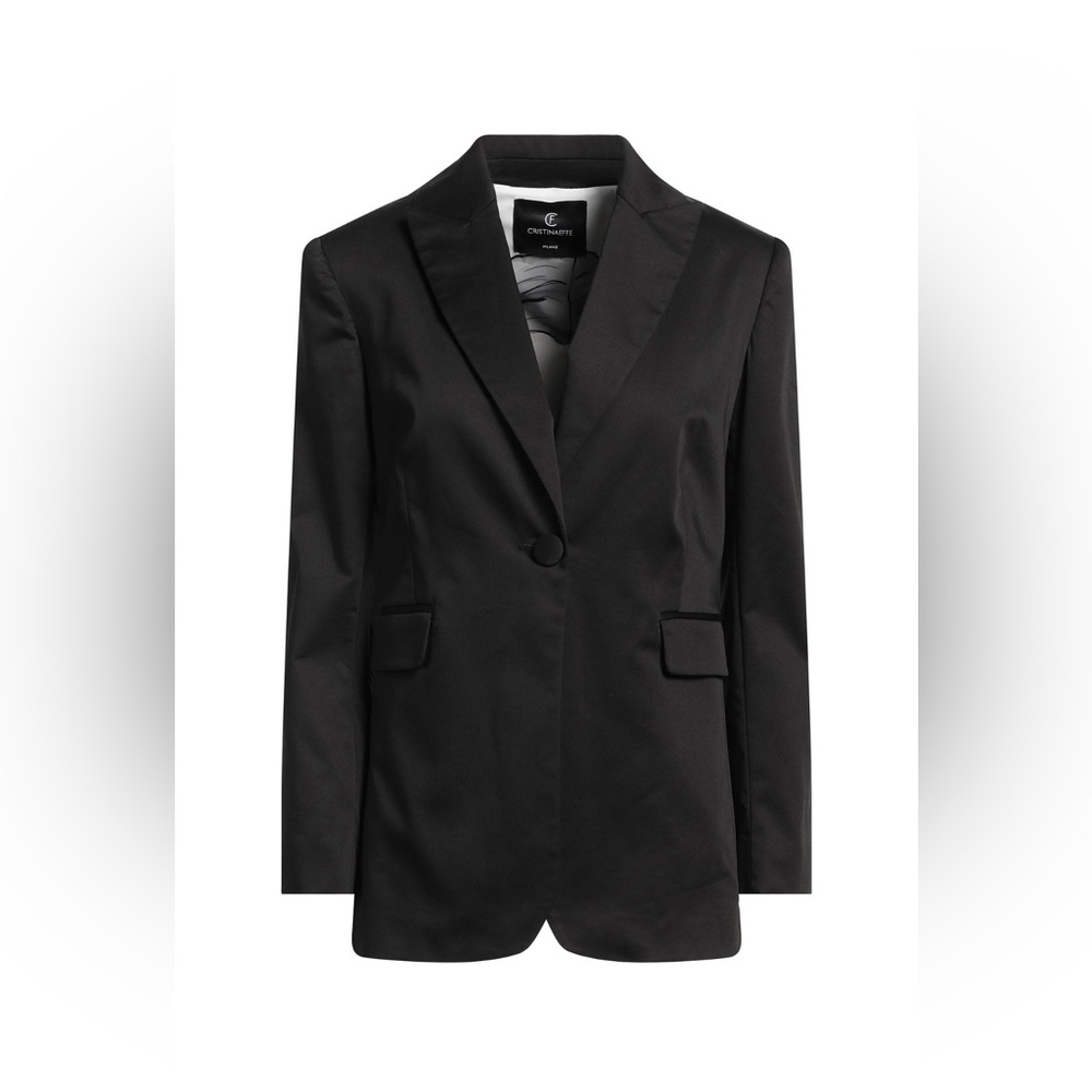 Black Blazer, quality material and craftsmanship - made in Italy.